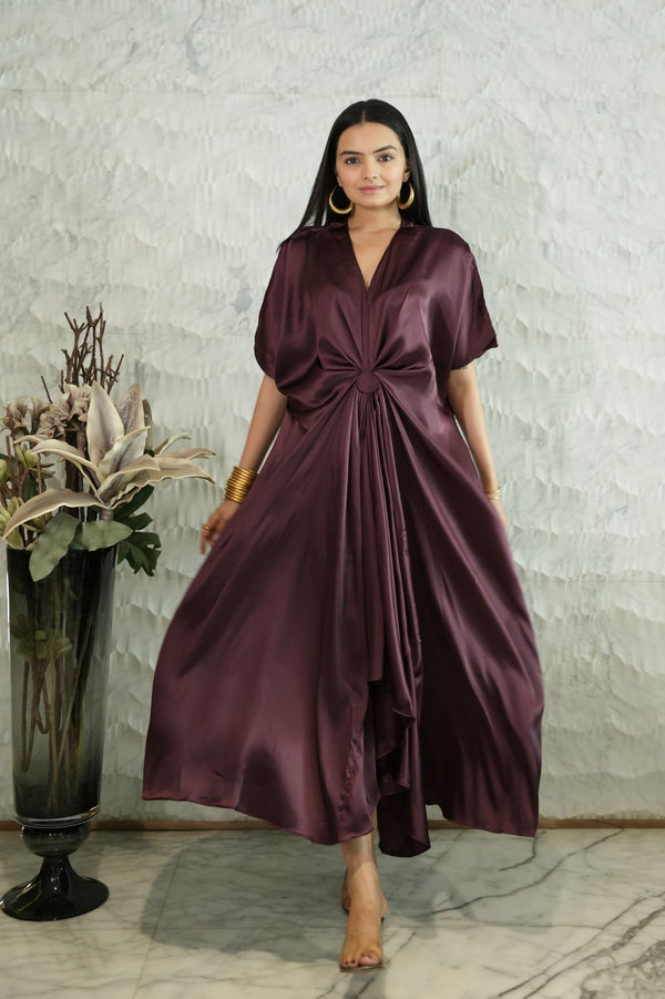 Woman Wearing a Dark Purple Kaftan Dress 